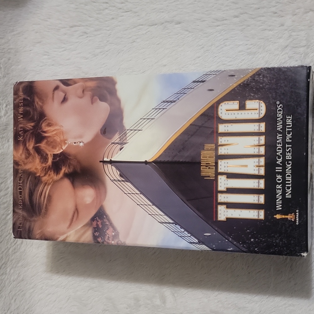 Titanic VHS